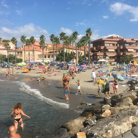 Casa Di Ricki : A Pochi Passi Dal Mare Lejlighed San Lorenzo al Mare