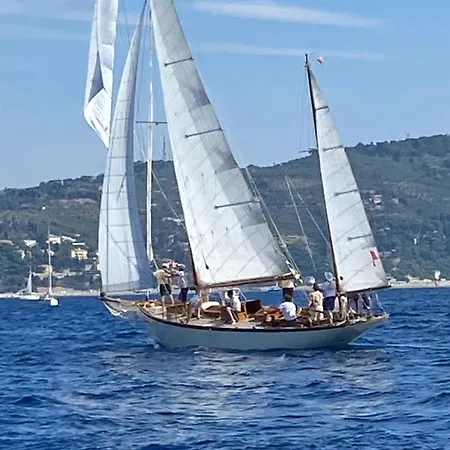 Casa Di Ricki : A Pochi Passi Dal Mare San Lorenzo al Mare